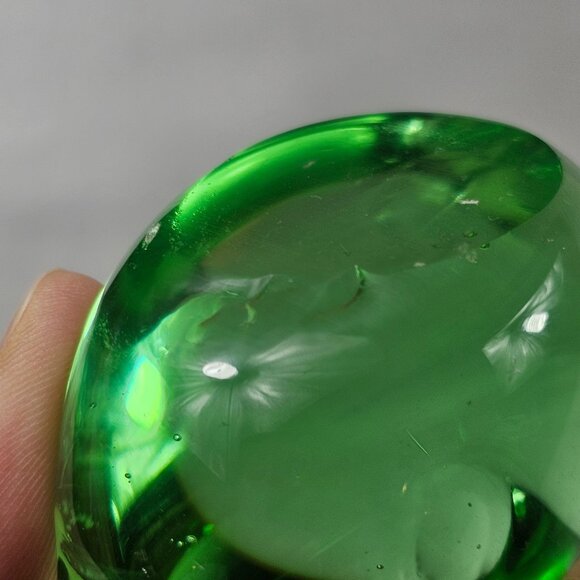 Handcrafted Green Art Glass Whale Figurine Paperweight Home Desk Decor - Picture 8 of 10